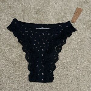 Skims Fits Everybody Lace Tanga Thong